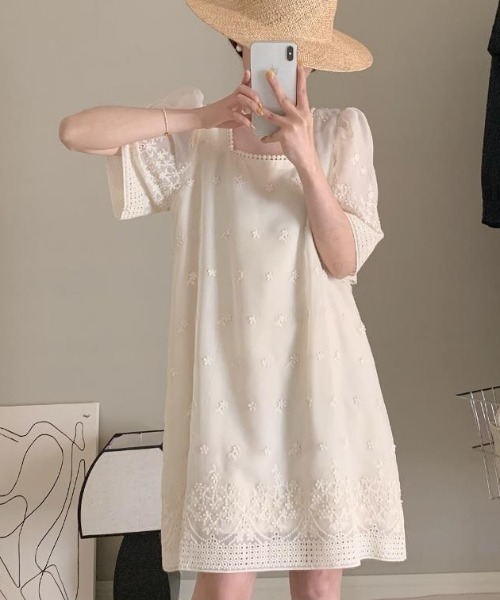 semplice（センプリチェ）の「ワンピース【韓国ファッション】（ワンピース・レディース・ベージュ・F）」の4枚目の写真