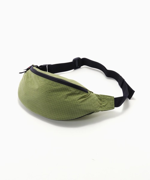 JOURNAL STANDARD(ジャーナルスタンダード)の「XS BAGGAGE × JOURNAL STANDARD WAIST POUCH-LIP STOP(ショルダーバッグ・メンズ・ライトグレー/ピンク/イエロー系その他/アーミー・FREE)」の2枚目の写真