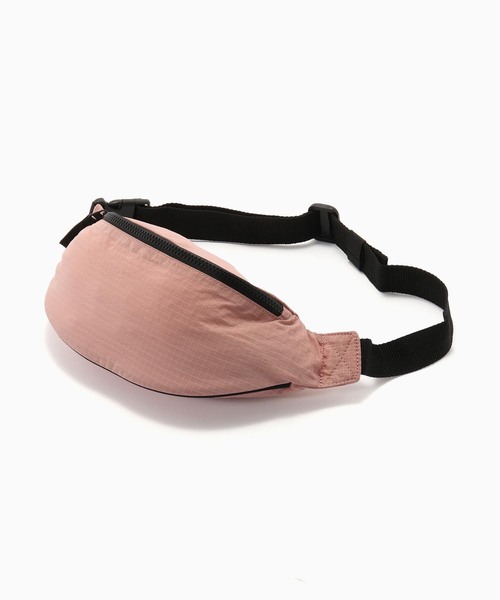JOURNAL STANDARD(ジャーナルスタンダード)の「XS BAGGAGE × JOURNAL STANDARD WAIST POUCH-LIP STOP(ショルダーバッグ・メンズ・ライトグレー/ピンク/イエロー系その他/アーミー・FREE)」の4枚目の写真