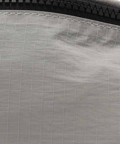 JOURNAL STANDARD(ジャーナルスタンダード)の「XS BAGGAGE × JOURNAL STANDARD WAIST POUCH-LIP STOP(ショルダーバッグ・メンズ・ライトグレー/ピンク/イエロー系その他/アーミー・FREE)」の11枚目の写真