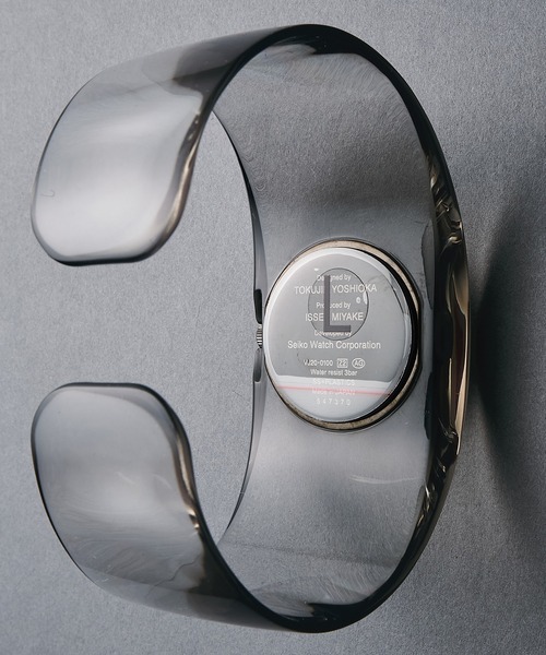 ISSEY MIYAKE(イッセイミヤケ)の「【ISSEY MIYAKE WATCH/イッセイミヤケウォッチ】SILAW002/ギフトオススメ/ユニセックス(アナログ腕時計・メンズ・チャコールグレー・FREE)」の4枚目の写真