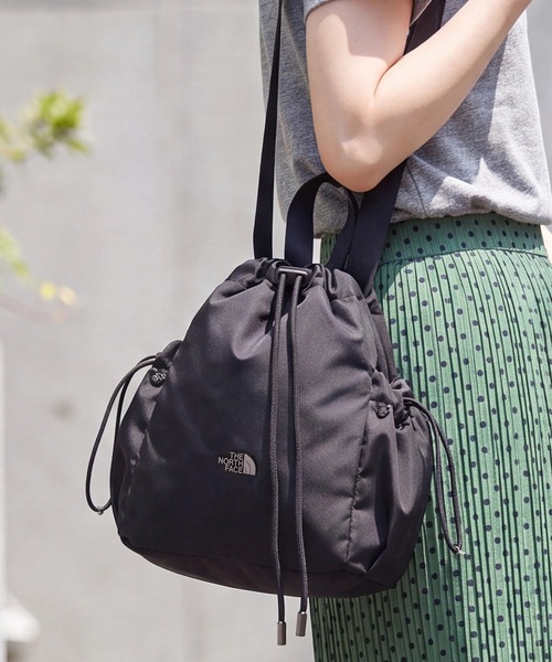 THE NORTH FACE(ザノースフェイス)の「【THE NORTH FACE/ザノースフェイス】BONNEY BUCKET BAG MINI / ボニー バケットバッグ ミニ ショルダーバッグ(ショルダーバッグ・レディース・クリーム/ブラック・FREE)」の9枚目の写真