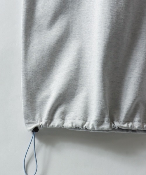 SITRY（シトリー）の「SITRY Double Face Mulch Function Drawcord T-shirt/別注 吸水速乾 抗菌 ダブルフェイス 配色 オーバーサイズ ドローコード ロールアップ 長袖Tシャツ ロンT レディース メンズ（Tシャツ/カットソー・メンズ・グレー/ベージュ/ネイビー/ブラック/アッシュ/チャコール・M/L/XL）」の18枚目の写真