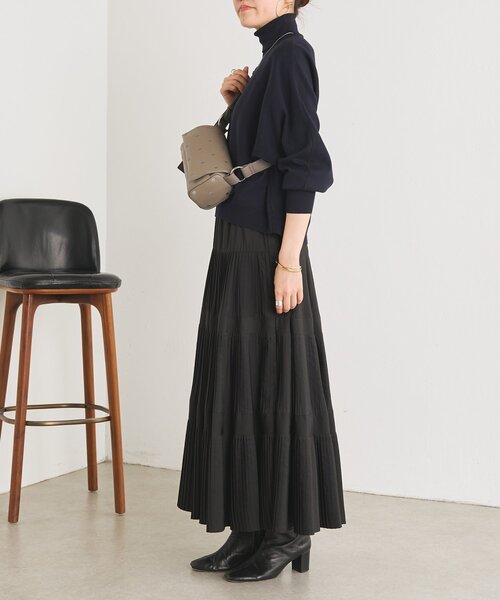 BEARDSLEY（ビアズリー）の「ミニレザードットボディバッグ《本革》（ショルダーバッグ・レディース・ブラック/シルバー/グレー系その他・FREE）」の15枚目の写真