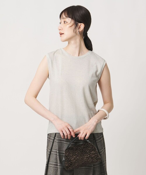 UNITED ARROWS(ユナイテッドアローズ)の「ラメ テンジク ノースリーブ カットソー(Tシャツ/カットソー・レディース・ゴールド/シルバー/ダークグレー・FREE)」の2枚目の写真