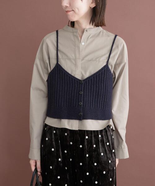 ITEMS URBANRESEARCH(アイテムズ アーバンリサーチ)の「ニットキャミソールレイヤードブラウス(シャツ/ブラウス・レディース・ベージュ/ライトブルー・FREE)」の1枚目の写真