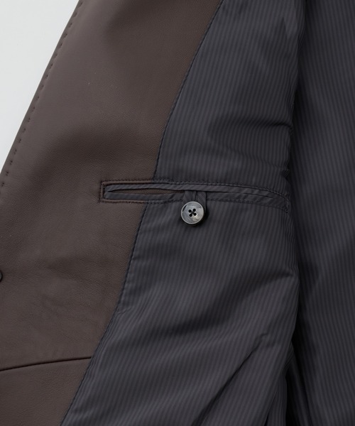MEN'S BIGI(メンズビギ)の「シープレザー テーラードレザージャケット(テーラードジャケット・メンズ・ブラック/ブラウン・01/02/03/04)」の17枚目の写真