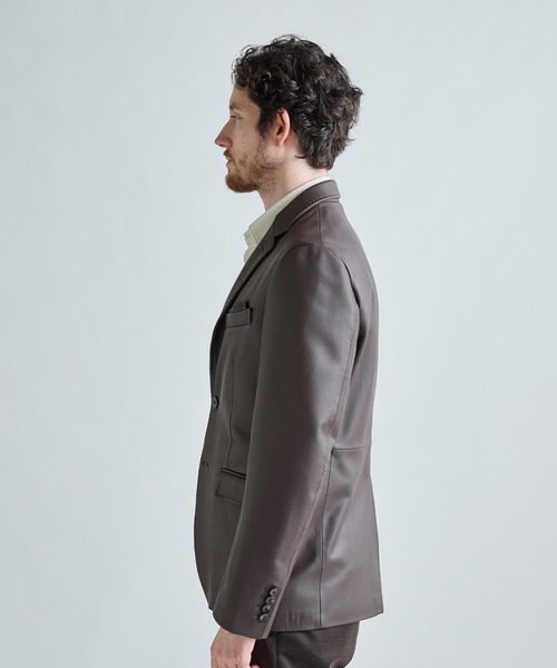 MEN'S BIGI(メンズビギ)の「シープレザー テーラードレザージャケット(テーラードジャケット・メンズ・ブラック/ブラウン・01/02/03/04)」の3枚目の写真
