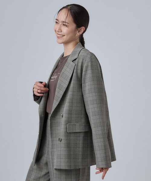 SHOO・LA・RUE(シューラルー)の「【セットアップ可/洗濯後しわになりにくい】ウールフィール ダブルジャケット(テーラードジャケット・レディース・グレー系その他2/ナチュラル/ブラウン系その他2・01/02/03/04)」の4枚目の写真