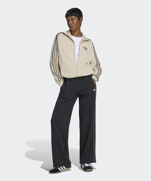 adidas（アディダス）の「ファイヤーバード トラックトップ ルーズ / ジャージ / トラックジャケット / アディダスオリジナルス adidas Originals（ジャージ・レディース・ベージュ・XX-LARGE/X-LARGE/SMALL/MEDIUM/LARGE）」の5枚目の写真