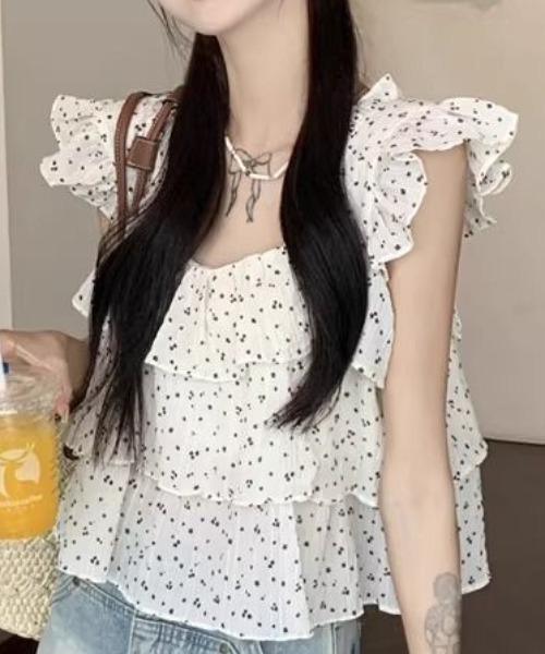 tolene(トレネ)の「シフォン小花柄 3段ティアードフリルブラウス(シャツ/ブラウス・レディース・ブラック/ホワイト・FREE)」の16枚目の写真
