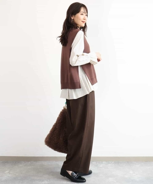 MK MICHEL KLEIN（エムケーミッシェルクラン）の「[洗える]フリルハイネックブラウス×ニットベスト ツインセット（シャツ/ブラウス・レディース・ブラック/ブラウン・38）」の22枚目の写真
