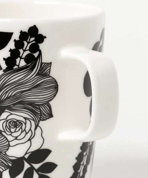 marimekko（マリメッコ）の「SIIRTOLAPUUTARHA　/ MUG 2,5 DL（グラス/マグカップ/タンブラー・レディース・ブラック・FREE）」の4枚目の写真
