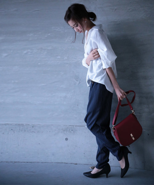 antiqua(アンティカ)の「ストライプサルエルパンツ(その他パンツ・レディース・ネイビー・M)」の4枚目の写真