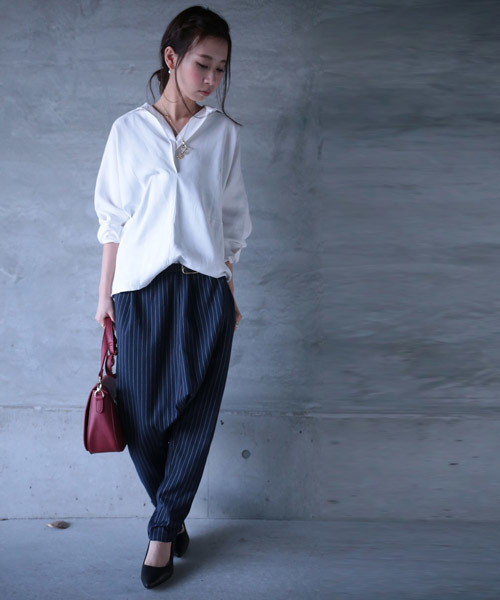 antiqua(アンティカ)の「ストライプサルエルパンツ(その他パンツ・レディース・ネイビー・M)」の5枚目の写真