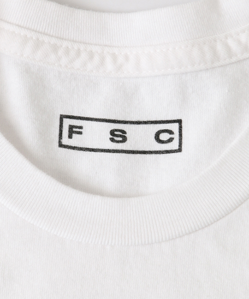 FREEMANS SPORTING CLUB(フリーマンズ スポーティング クラブ)の「Freemans Sporting Club LOGO TEE(Tシャツ/カットソー・メンズ・ホワイト・X-SMALL/SMALL/MEDIUM)」の6枚目の写真