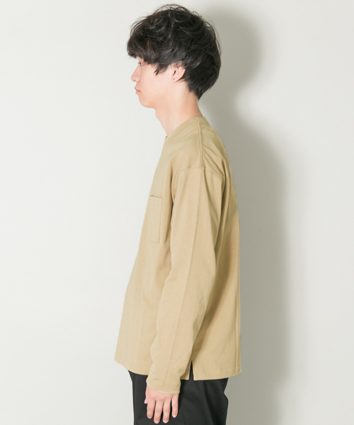 URBAN RESEARCH（アーバンリサーチ）の「ComfortLooseLong-Sleeve T-shirts（Tシャツ/カットソー・メンズ・ベージュ/グリーン/ホワイト/ライトグレー/ピンク・LARGE/MEDIUM）」の15枚目の写真