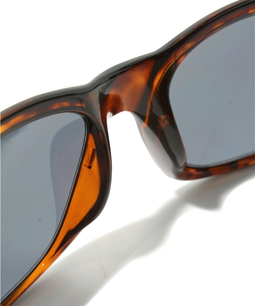 BEAMS（ビームス）の「□BEAMS / オリジナル サングラス“TOMMY”（サングラス・メンズ・ブラック/ブラウン・ONE SIZE）」の6枚目の写真