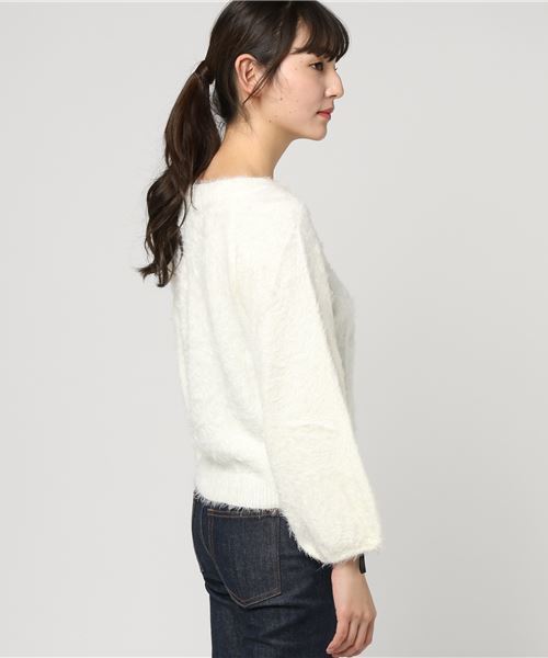 KOBE LETTUCE（コウベレタス）の「2WAYで着こなせる大人フェミニントップス！袖リボンシャーリングオフショルダーシャギーニットトップス/レディース[C2958]神戸レタス（ニット/セーター・レディース・ブラック/グレー/オフホワイト/ワイン・FREE）」の9枚目の写真