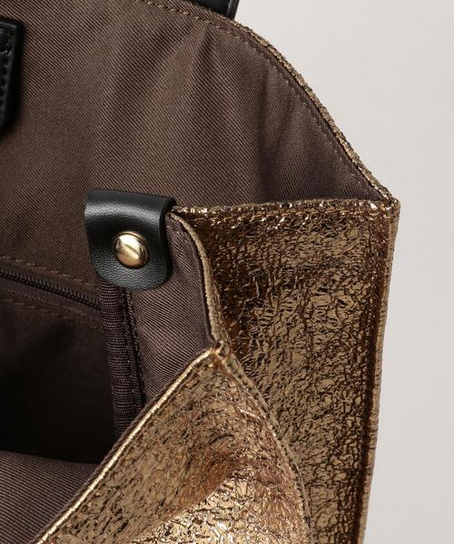 BEAUTY&YOUTH UNITED ARROWS（ビューティーアンドユースユナイテッドアローズ）の「BY メタリックフェイクレザー スクエアトートバッグ ◆（トートバッグ・レディース・その他1/シルバー・FREE）」の3枚目の写真