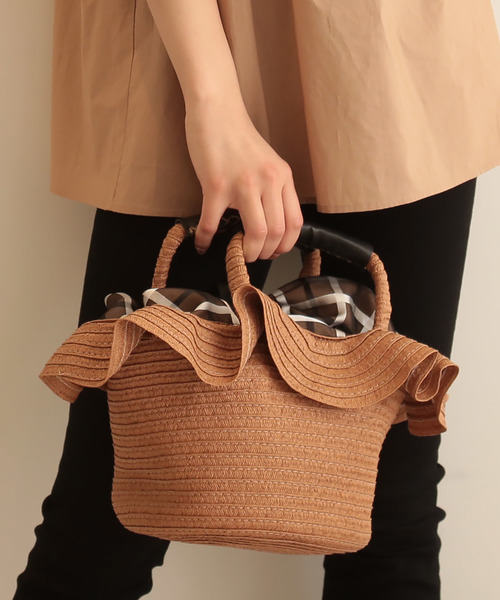 FREE'S MART(フリーズマート)の「フリルかごバッグ(かごバッグ・レディース・ホワイト/ブラウン・フリ-)」の2枚目の写真