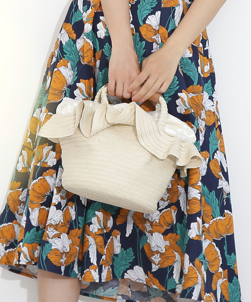 FREE'S MART(フリーズマート)の「フリルかごバッグ(かごバッグ・レディース・ホワイト/ブラウン・フリ-)」の1枚目の写真