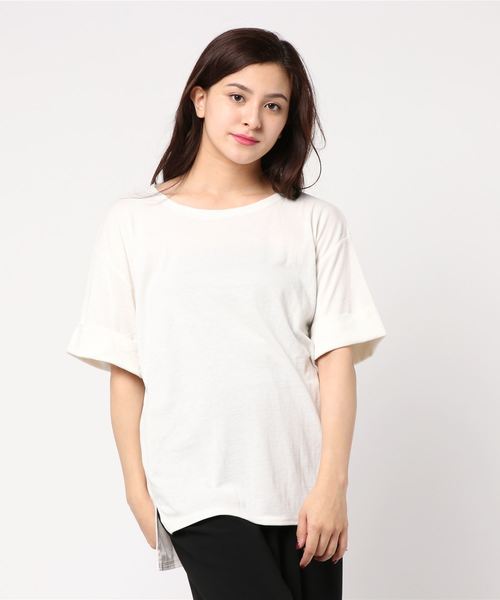 classicalelf(クラシカルエルフ)の「柔らか素材の袖口ロールアップニットソー(半袖)(Tシャツ/カットソー・レディース・ブラック/ネイビー/オフホワイト/杢グレー/ホワイト×ネイビー・MEDIUM/LARGE/X-LARGE/XX-LARGE)」の19枚目の写真