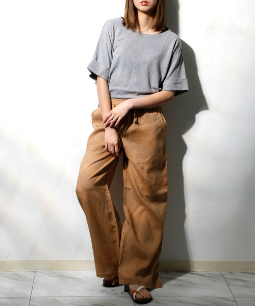 classicalelf(クラシカルエルフ)の「柔らか素材の袖口ロールアップニットソー(半袖)(Tシャツ/カットソー・レディース・ブラック/ネイビー/オフホワイト/杢グレー/ホワイト×ネイビー・MEDIUM/LARGE/X-LARGE/XX-LARGE)」の22枚目の写真