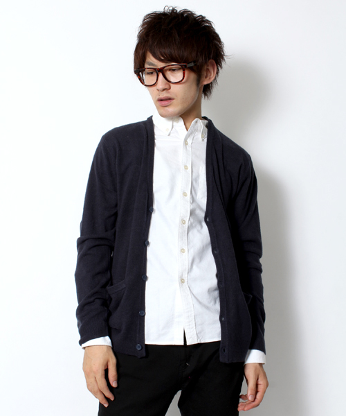 WEGO(ウィゴー)の「WEGO/カシミヤタッチVネックカーディガン(カーディガン/ボレロ・メンズ・ネイビー/マスタード/レッド/ワイン/ブラック/グリーン/ロイヤルブルー・SMALL/MEDIUM/LARGE)」の4枚目の写真