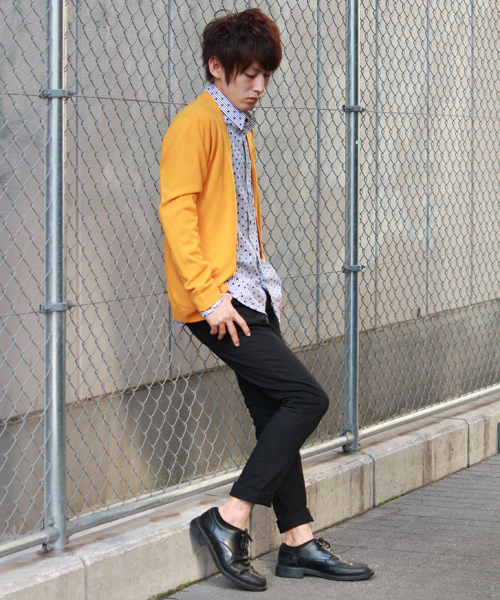 WEGO(ウィゴー)の「WEGO/カシミヤタッチVネックカーディガン(カーディガン/ボレロ・メンズ・ネイビー/マスタード/レッド/ワイン/ブラック/グリーン/ロイヤルブルー・SMALL/MEDIUM/LARGE)」の9枚目の写真