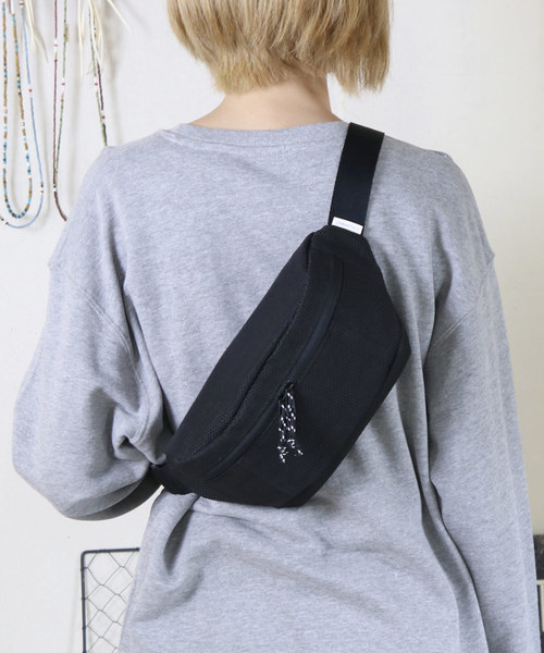 knock through abstraction（ノックスルーアブストラクション）の「【knock through abstraction/ノックスルーアブストラクション】X-filament body bag/クロスフィラメントボディバッグ（ボディバッグ/ウエストポーチ・メンズ・ブラック/ブラック系その他/ブルー系その他・FREE）」の12枚目の写真