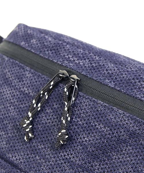 knock through abstraction（ノックスルーアブストラクション）の「【knock through abstraction/ノックスルーアブストラクション】X-filament body bag/クロスフィラメントボディバッグ（ボディバッグ/ウエストポーチ・メンズ・ブラック/ブラック系その他/ブルー系その他・FREE）」の7枚目の写真