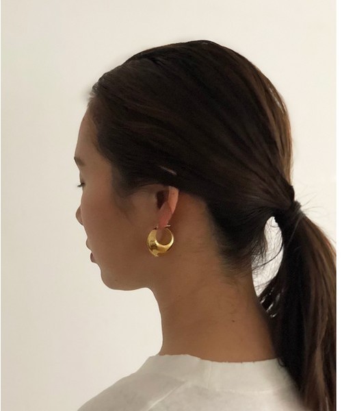 TODAYFUL（トゥデイフル）の「ボリュームフープピアス（ピアス