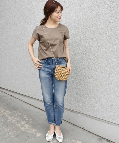 SHIPS（シップス）の「フレンチスリーブTEEシャツ（Tシャツ/カットソー・レディース・ブラック/オリーブ/ブラウン・ONE SIZE）」の5枚目の写真