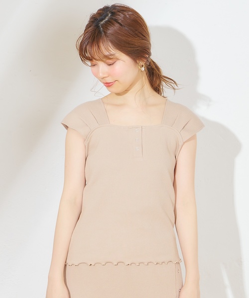natural couture（ナチュラルクチュール）の「ヘンリーネックガーリーリブタンク（タンクトップ・レディース・ブラック/ベージュ/レッド/アイボリー・FREE）」の17枚目の写真