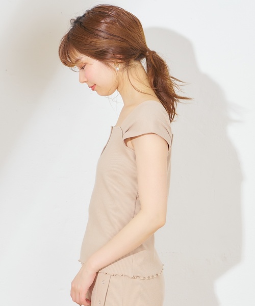 natural couture（ナチュラルクチュール）の「ヘンリーネックガーリーリブタンク（タンクトップ・レディース・ブラック/ベージュ/レッド/アイボリー・FREE）」の18枚目の写真