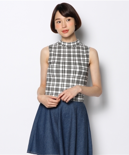 WEGO（ウィゴー）の「WEGO/テレコハイネックノースリーブTシャツ（Tシャツ/カットソー・レディース・オフホワイト/ブラック/サックスブルー/ライトピンク/ブラック系その他/チェック・FREE）」の6枚目の写真