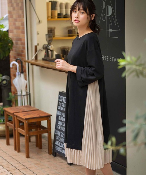 GeeRA(ジーラ)の「【WEB限定】サイドプリーツワンピース(ワンピース)」|ブラック