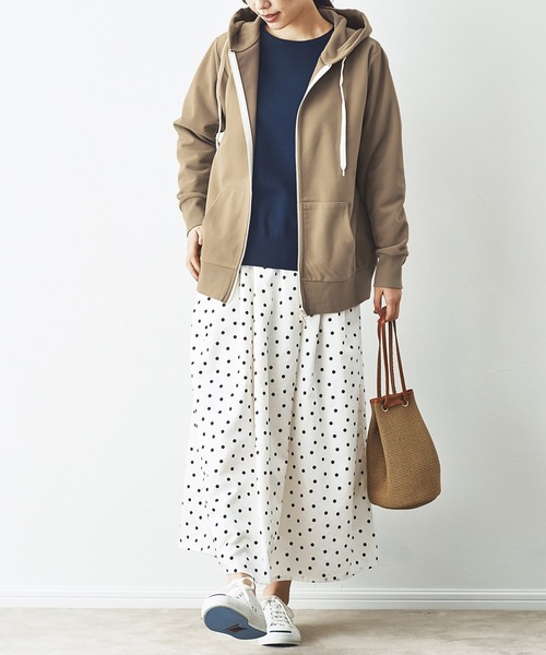 and myera（アンド マイラ）の「ａｎｄ　ｍｙｅｒａ　スエードみたいなパーカー（パーカー・レディース・ベージュ・SMALL/MEDIUM/LARGE/X-LARGE）」の5枚目の写真