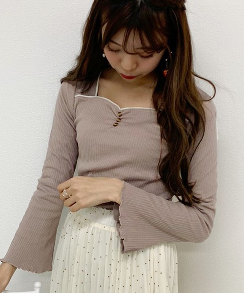 apres jour(アプレジュール)の「針抜きハートネックトップス【ZOZOTOWN限定アイテム】(Tシャツ/カットソー・レディース・ブラック/アイボリー/モカ/ラベンダー/ライトベージュ・フリー)」の7枚目の写真