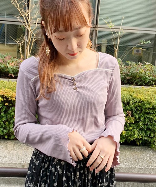 apres jour(アプレジュール)の「針抜きハートネックトップス【ZOZOTOWN限定アイテム】(Tシャツ/カットソー・レディース・ブラック/アイボリー/モカ/ラベンダー/ライトベージュ・フリー)」の11枚目の写真