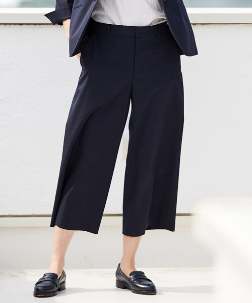 J.PRESS(ジェイプレス)の「【シワになりにくい】コットンフィッティーシャーク ワイドパンツ(その他パンツ・レディース・ネイビー系/ライトグレー/ライトグリーン系/ダルブルー系/ブラウン/ベージュ系・11/7/9/13)」の5枚目の写真