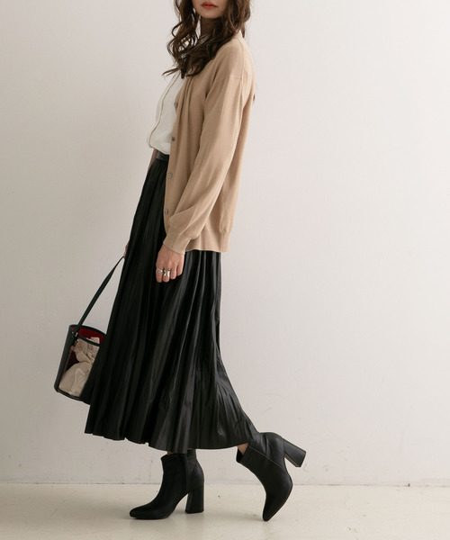 Newlyme（ニューリーミー）の「洗えるニットシルクタッチカーディガン【R】（カーディガン/ボレロ・レディース・ブラック/グリーン/ベージュ/レッド/マスタード/ブラウン/モカ・M-L）」の9枚目の写真