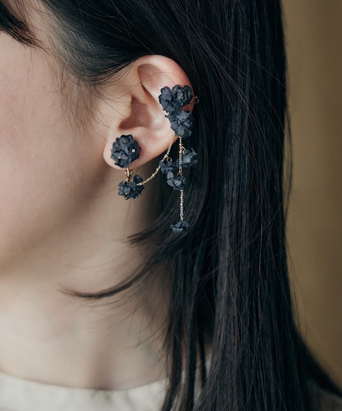 m.soeur（エムスール）の「コデマリの2連イヤリング＊（イヤリング・レディース・ホワイト/ブラック・FREE）」の2枚目の写真