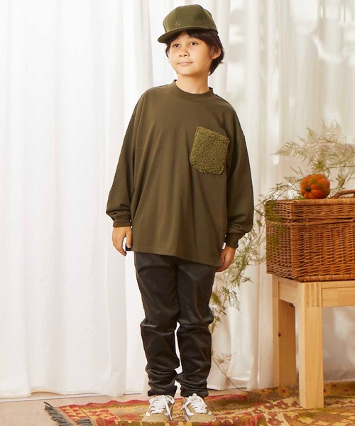 ＆yam（アンドヤム）の「ボアポケットTee（Tシャツ/カットソー・キッズ・ブラック/オリーブ/グレー/ホワイト/ピンク/ライトブラウン/ブルー/ブラウン・110/160/130/150/120/140/100）」の6枚目の写真