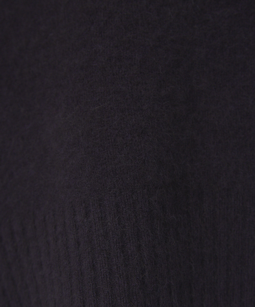 Rouge vif(ルージュヴィフ)の「獣毛混フレアタートルニット(ニット/セーター・レディース・チャコールグレー/ベージュ/パープル・フリー)」の19枚目の写真