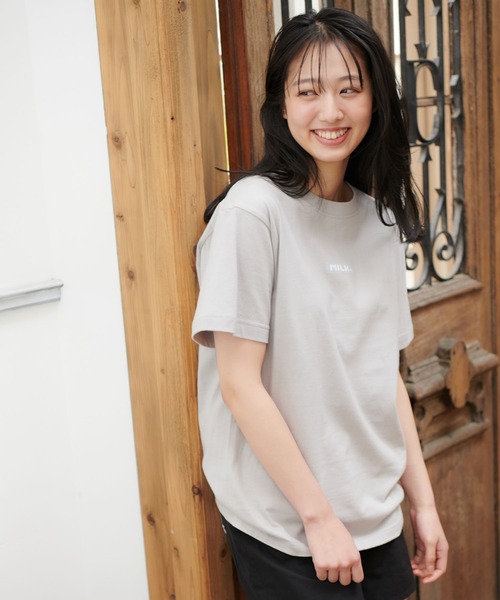 MILKFED.（ミルクフェド）の「SS TEE MINI BAR（Tシャツ/カットソー・レディース・ホワイト/チャコールグレー/ライトグレー/ブラック/ベージュ/ライトグリーン・ONE SIZE）」の4枚目の写真