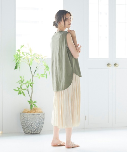 LIPSTAR（リップスター）の「シャイニーサテンプリーツスカート（スカート・レディース・ベージュ/ブルー/ピンク/ライトブルー/パープル・M）」の10枚目の写真