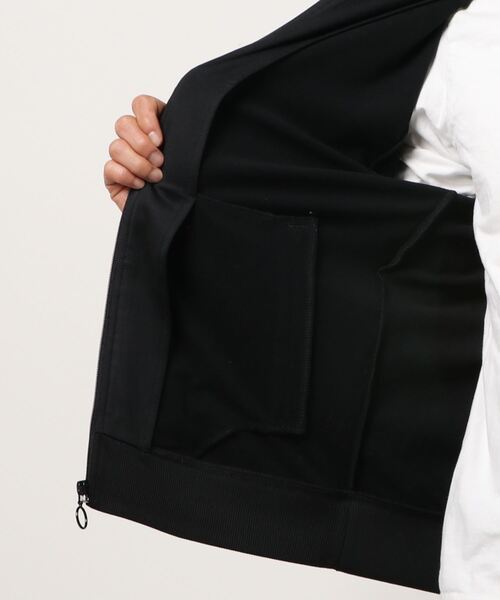 Guess（ゲス）の「【GUESS】 KEITH GOLD STRIPE（ジャージ・メンズ・ブラック系その他・2）」の2枚目の写真