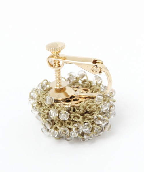 studio CLIP(スタディオクリップ)の「ビーズアミイヤリング(イヤリング・レディース・カーキ/ホワイト/グレー・FREE)」の6枚目の写真